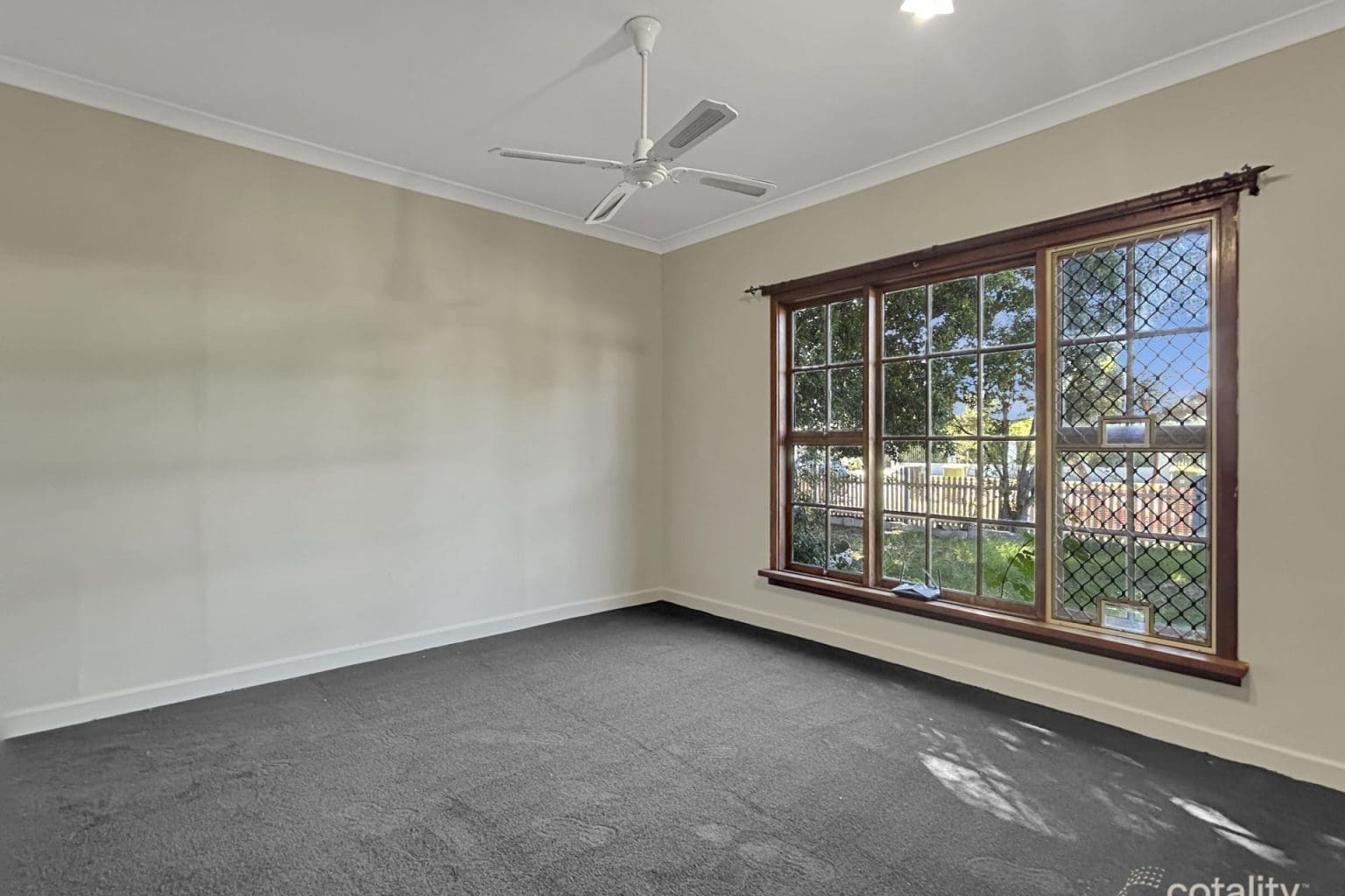 13A Peckham Street, Beckenham, WA 6107 AUS