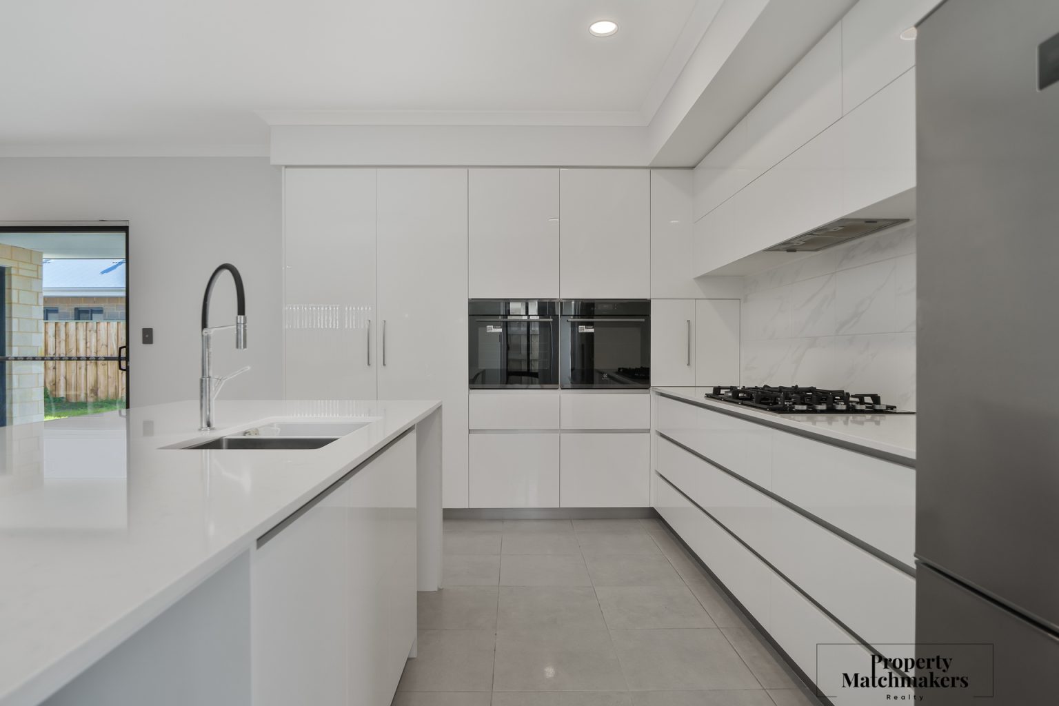 82 Dunnett Drive, Ellenbrook, WA 6069 AUS