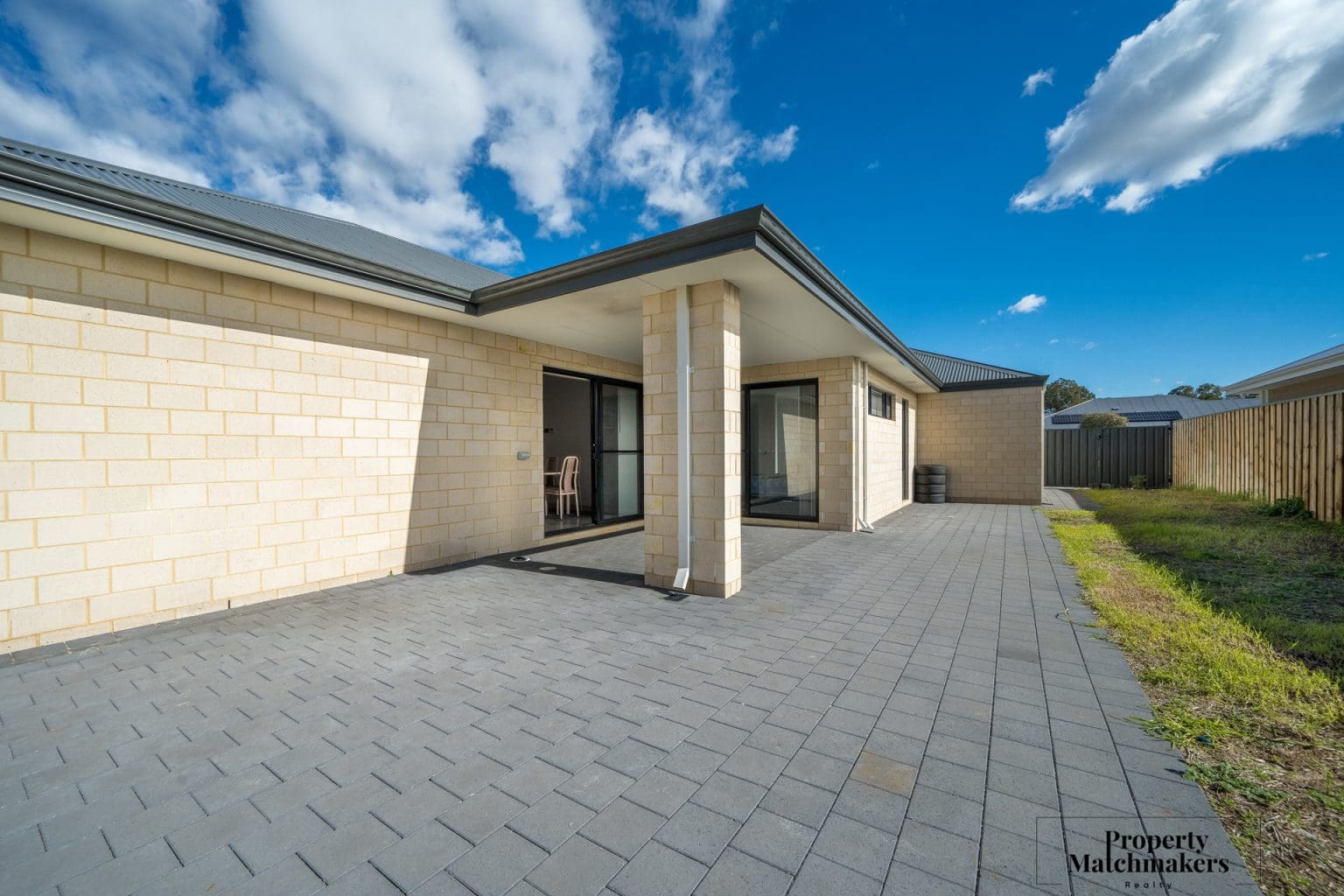 82 Dunnett Drive, Ellenbrook, WA 6069 AUS