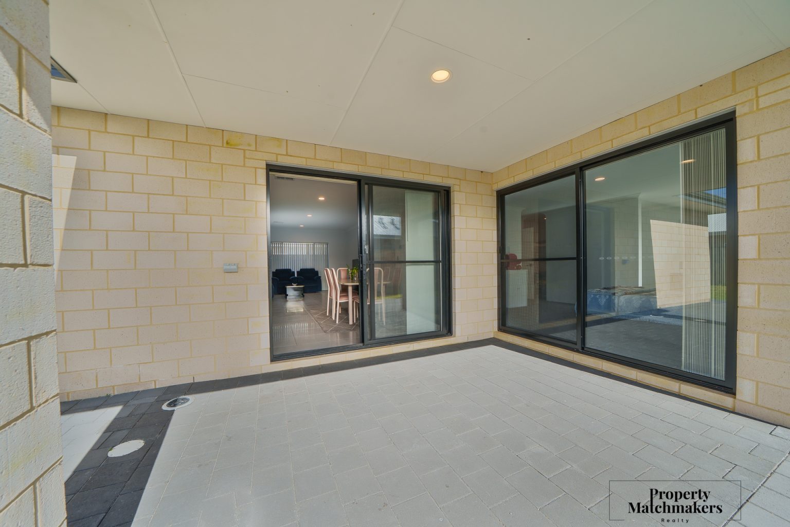 82 Dunnett Drive, Ellenbrook, WA 6069 AUS