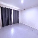 8 Shalford Way, Girrawheen, WA 6064 AUS