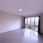 8 Shalford Way, Girrawheen, WA 6064 AUS