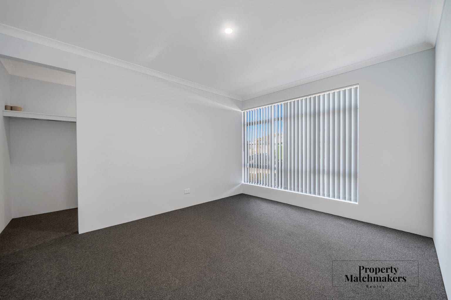 27 Desert Pea Loop, Piara Waters, WA 6112 AUS