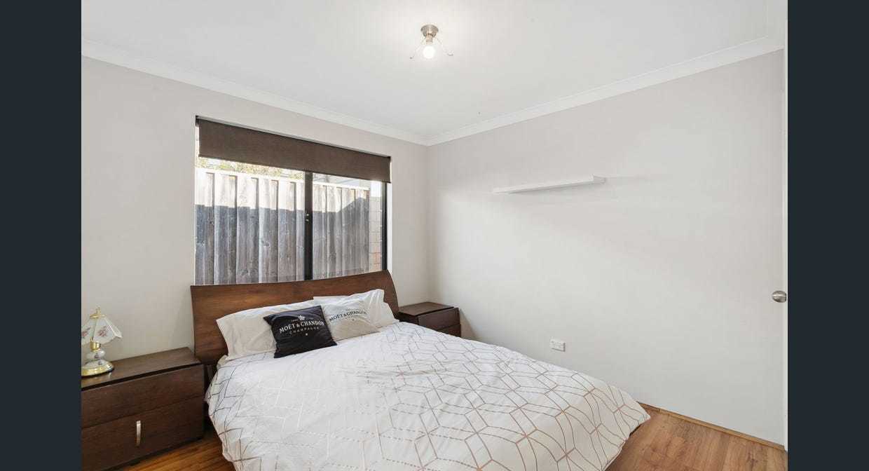 12 Vasse Gardens, Ellenbrook, WA 6069 AUS