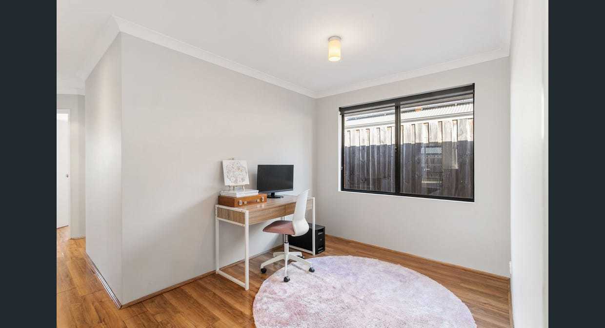 12 Vasse Gardens, Ellenbrook, WA 6069 AUS