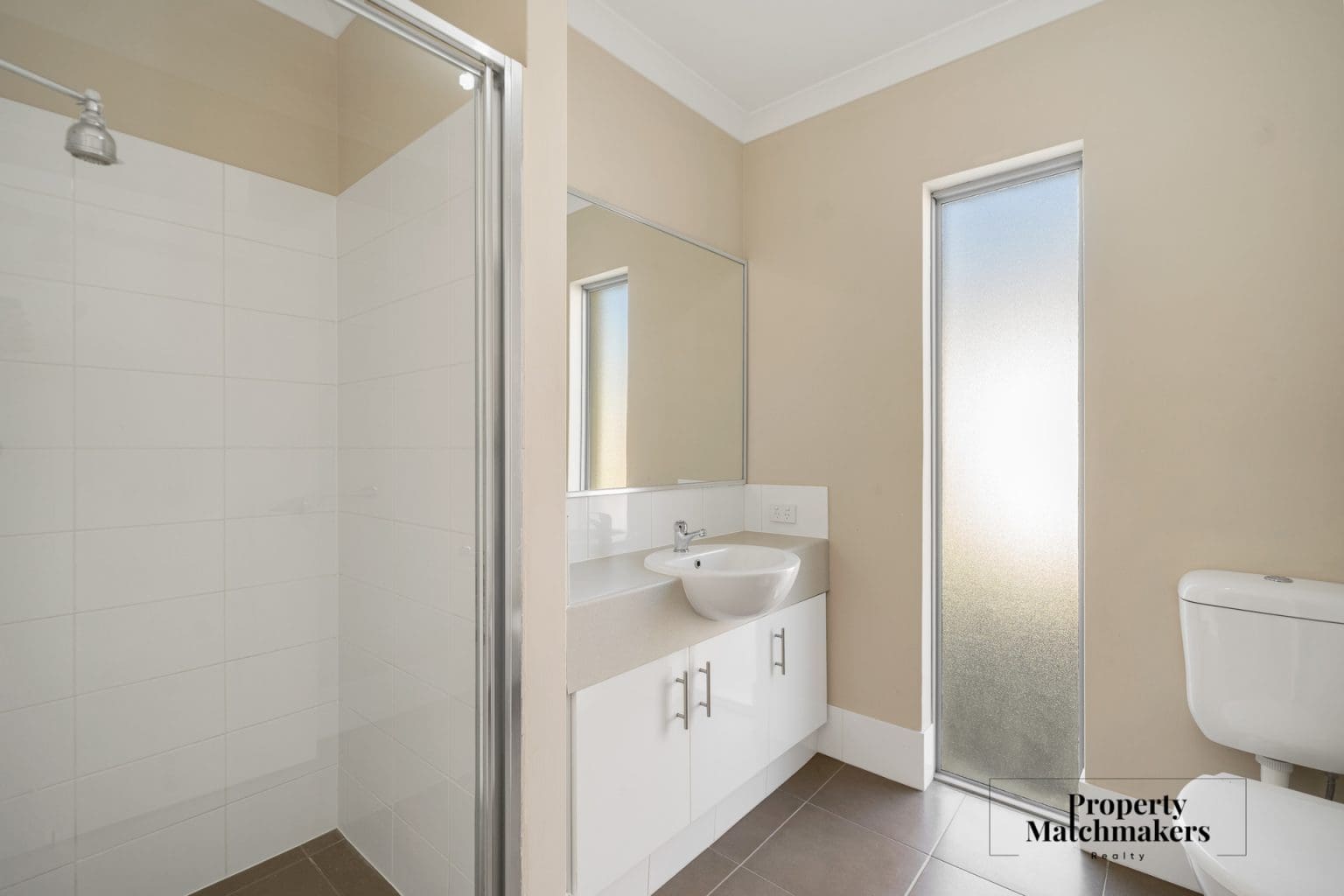 3/64 Dowitcher Loop, Gosnells, WA 6110 AUS