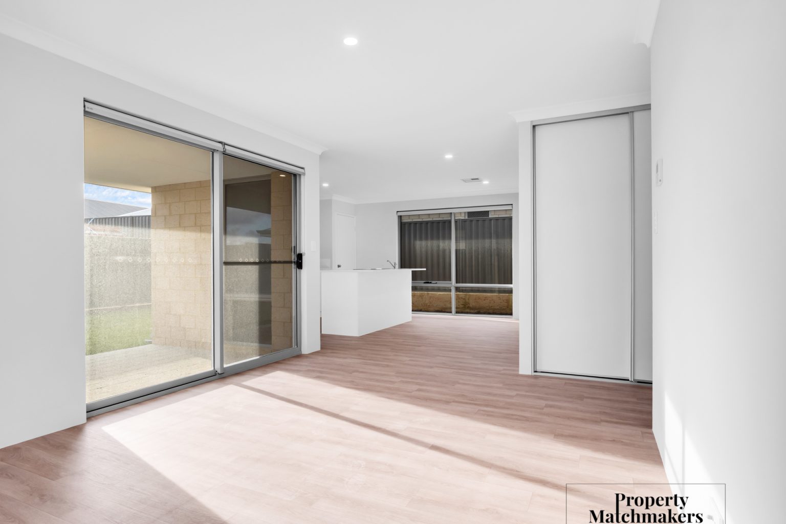 39 Maspalomas Drive, Madora Bay, WA 6210 AUS