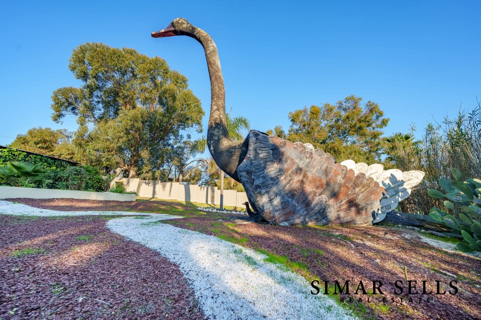 21 Glenlea Drive, HELENA VALLEY, WA 6056 AUS