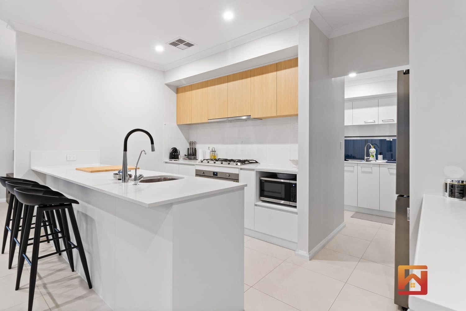 23 Zircon Street, Treeby, WA 6164 AUS