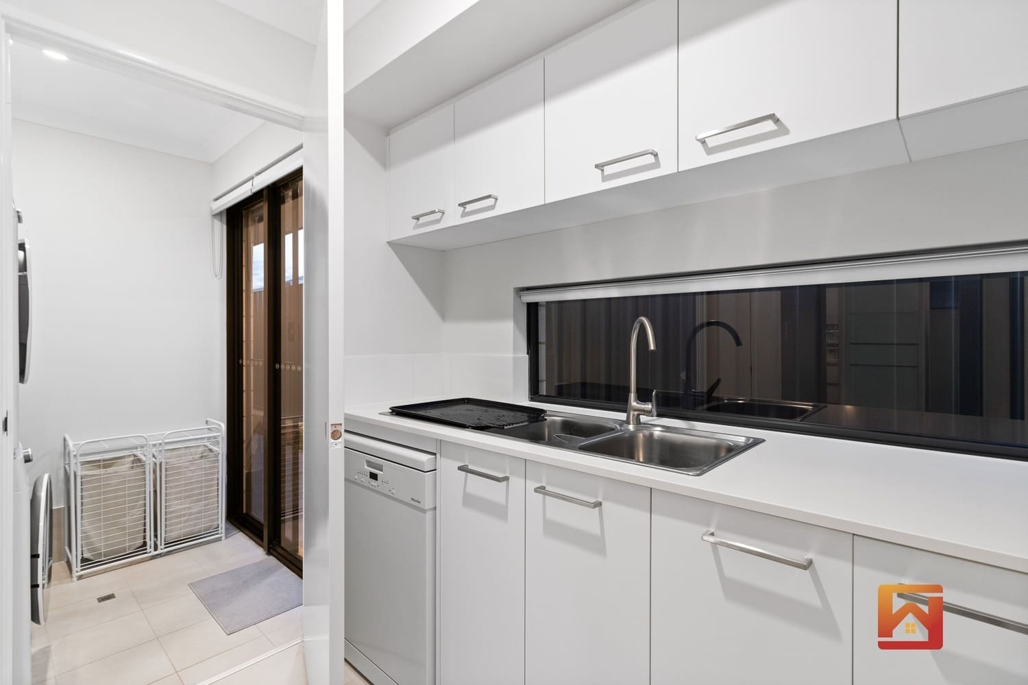 23 Zircon Street, Treeby, WA 6164 AUS