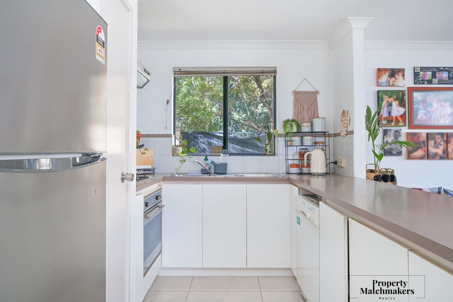 6/2 Bortolo Drive, Greenfields, WA 6210 AUS