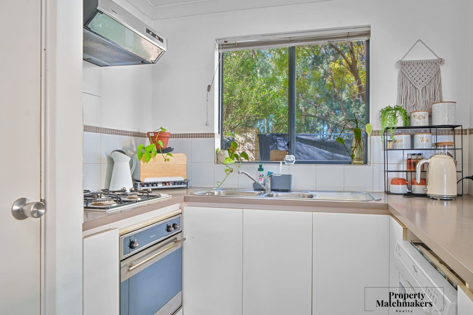 6/2 Bortolo Drive, Greenfields, WA 6210 AUS