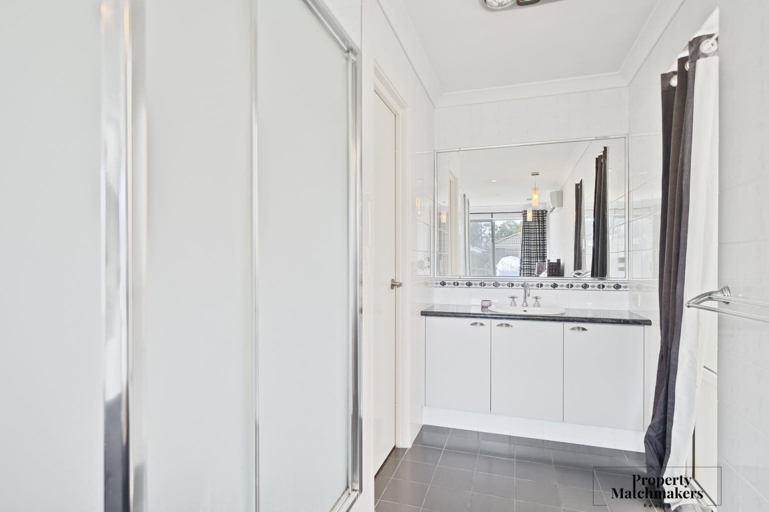 47 Tramontane Approach, Dayton, WA 6055 AUS