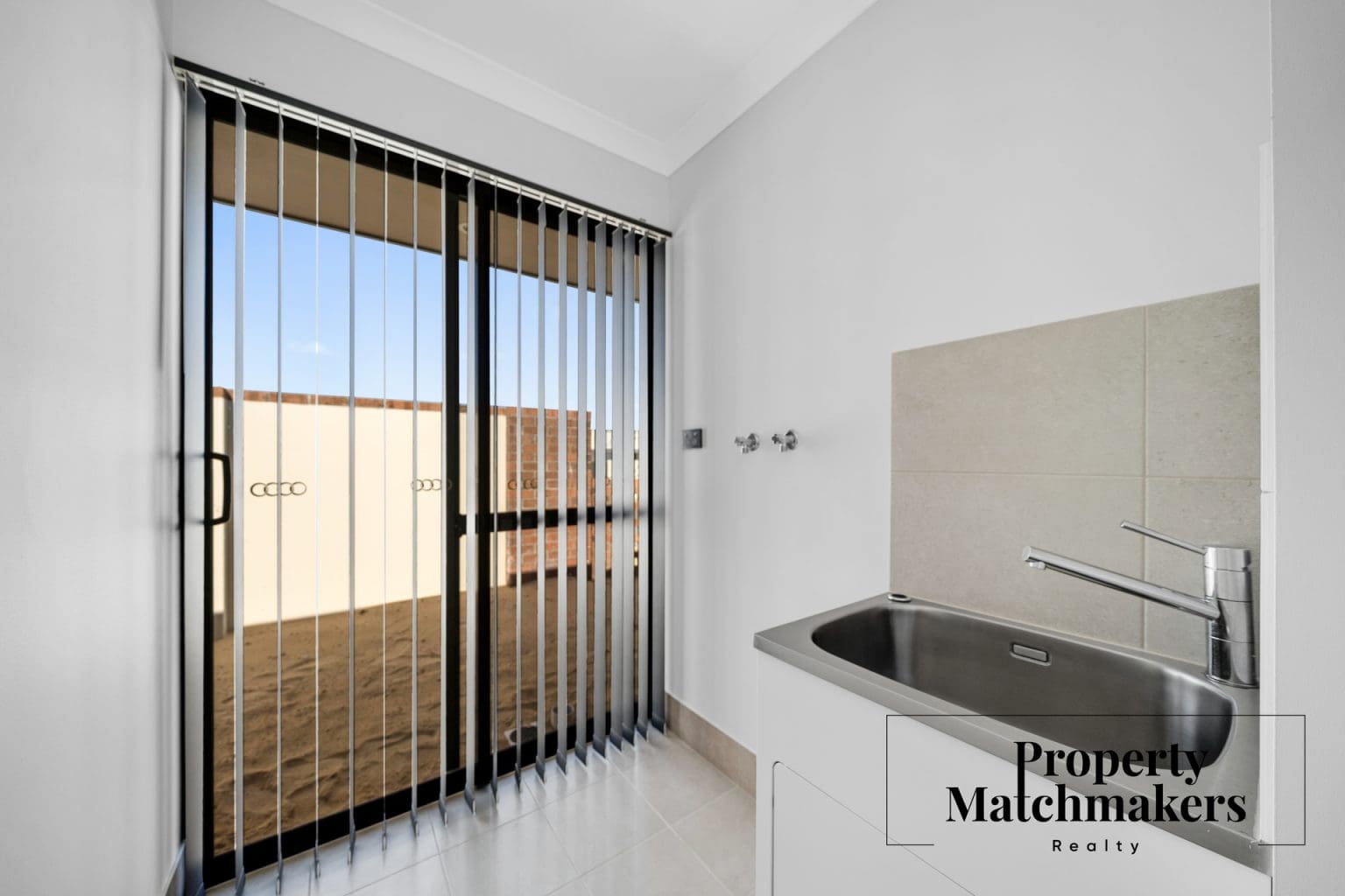 105 Lycaste Parade, Treeby, WA 6164 AUS