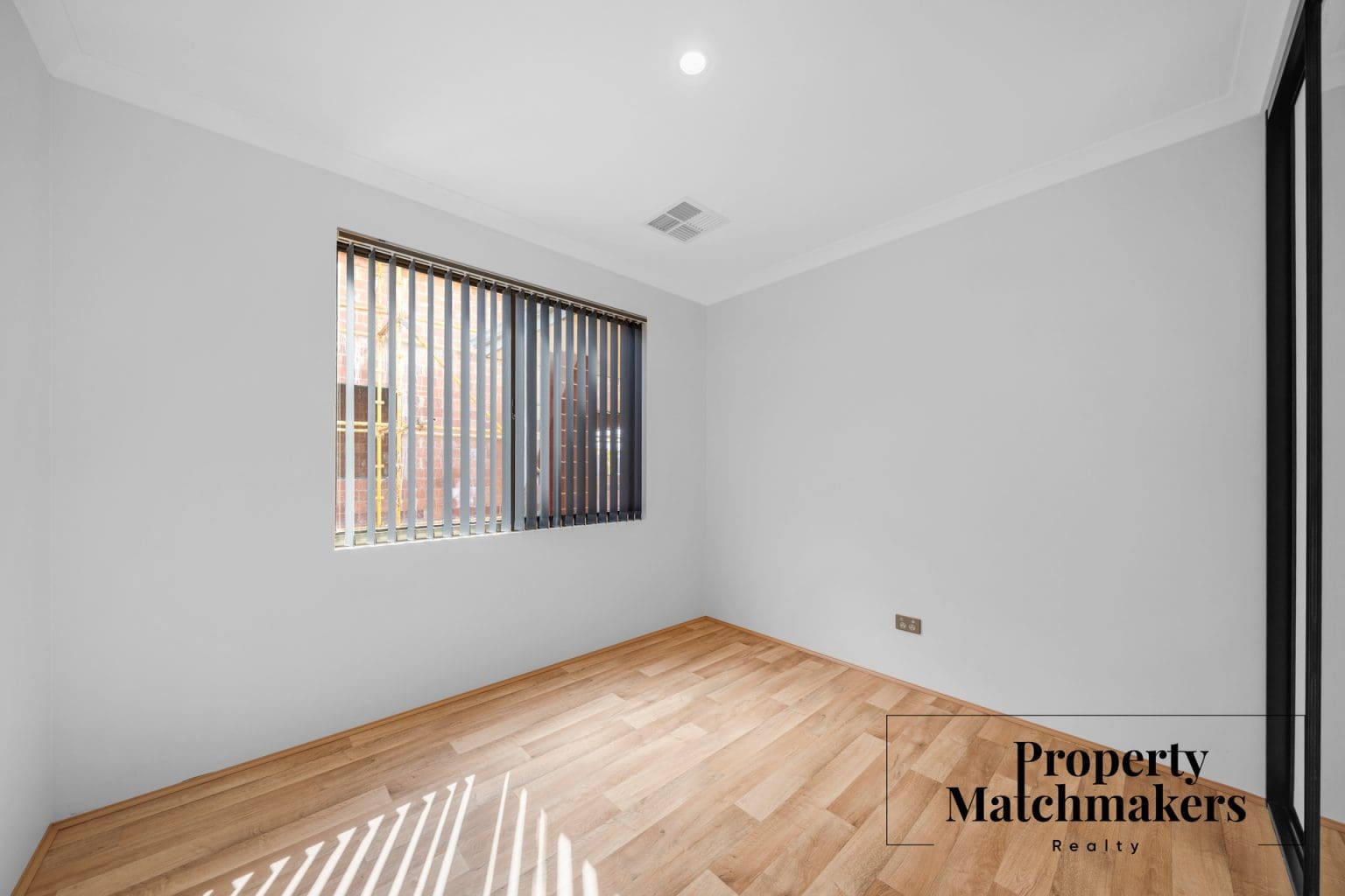 105 Lycaste Parade, Treeby, WA 6164 AUS