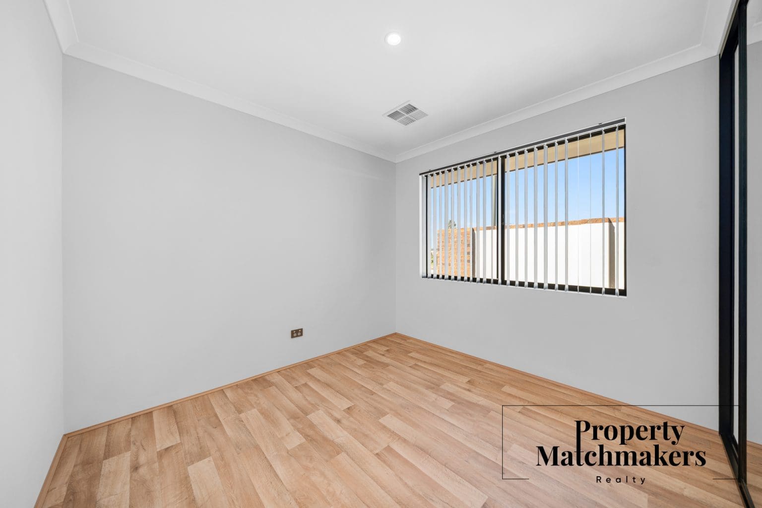 105 Lycaste Parade, Treeby, WA 6164 AUS