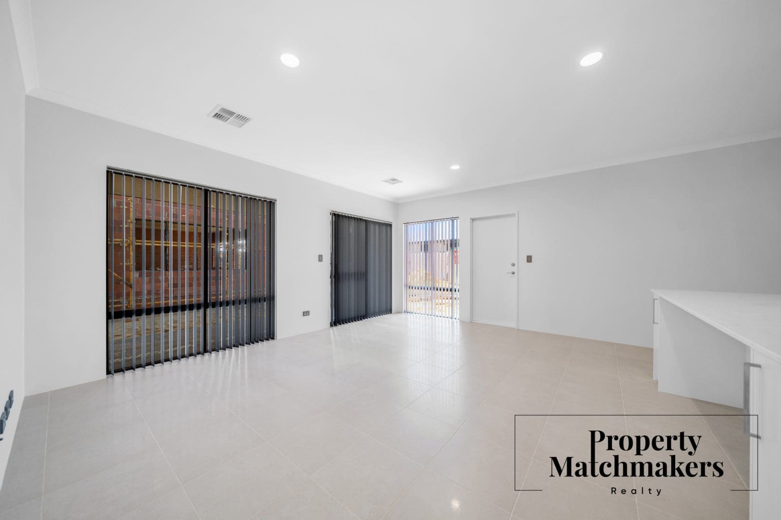 105 Lycaste Parade, Treeby, WA 6164 AUS