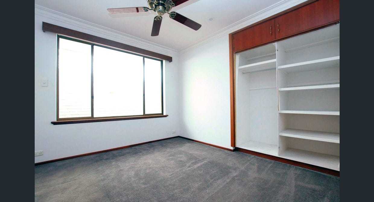 33 Smitherson Street, Noranda, WA 6062 AUS