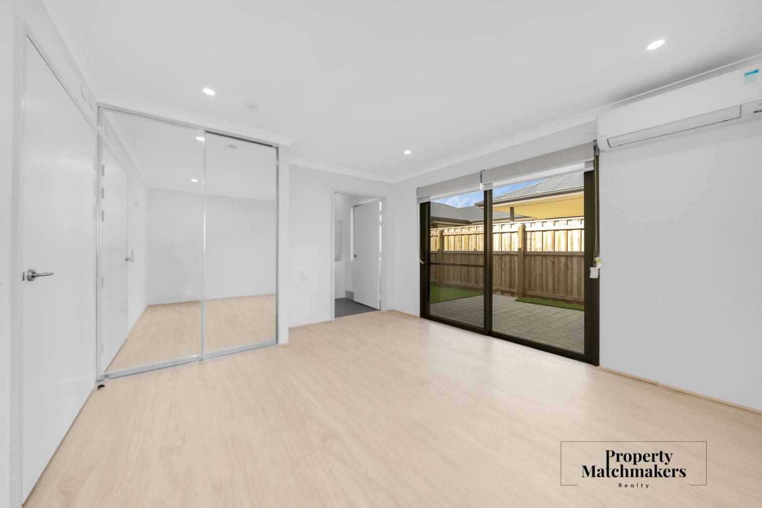 22 Saltriver Street, Ellenbrook, WA 6069 AUS