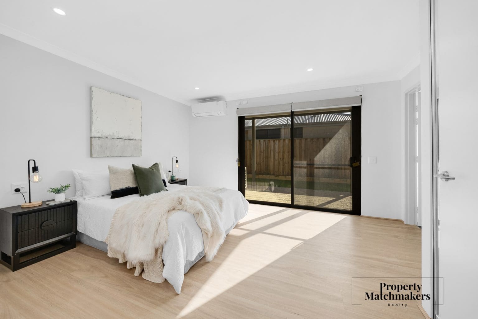 22 Saltriver Street, Ellenbrook, WA 6069 AUS