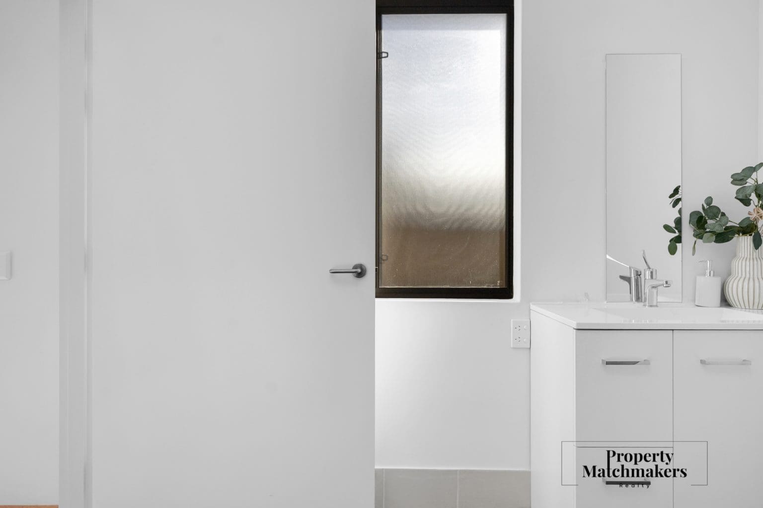 22 Saltriver Street, Ellenbrook, WA 6069 AUS