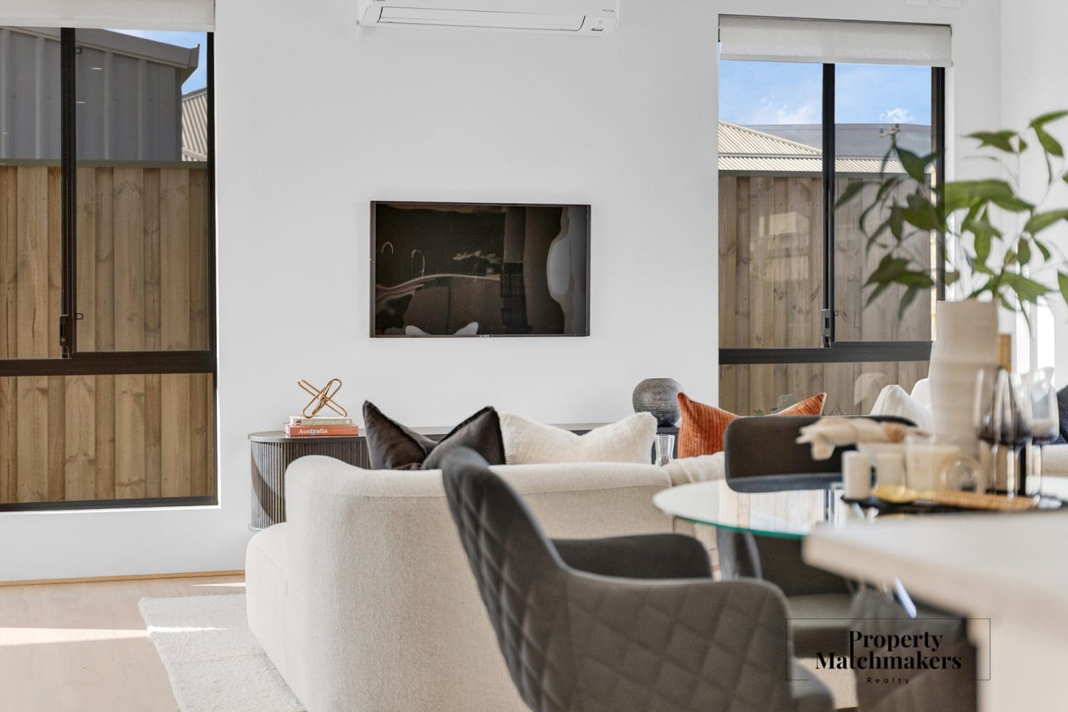 22 Saltriver Street, Ellenbrook, WA 6069 AUS