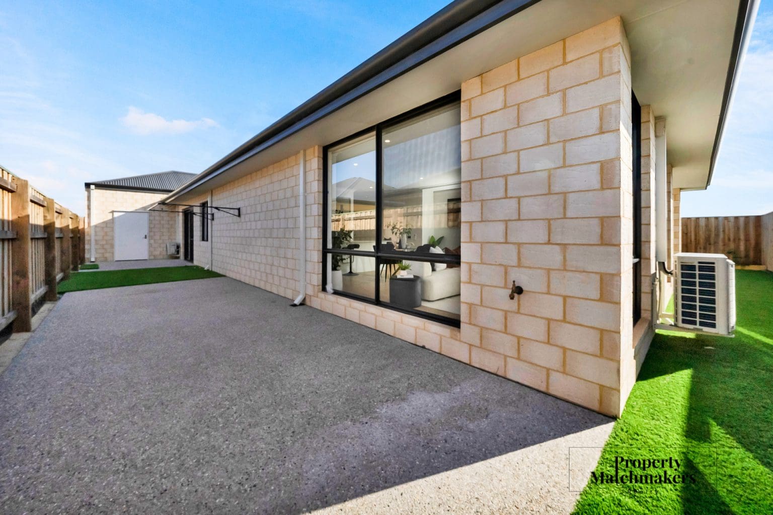 22 Saltriver Street, Ellenbrook, WA 6069 AUS