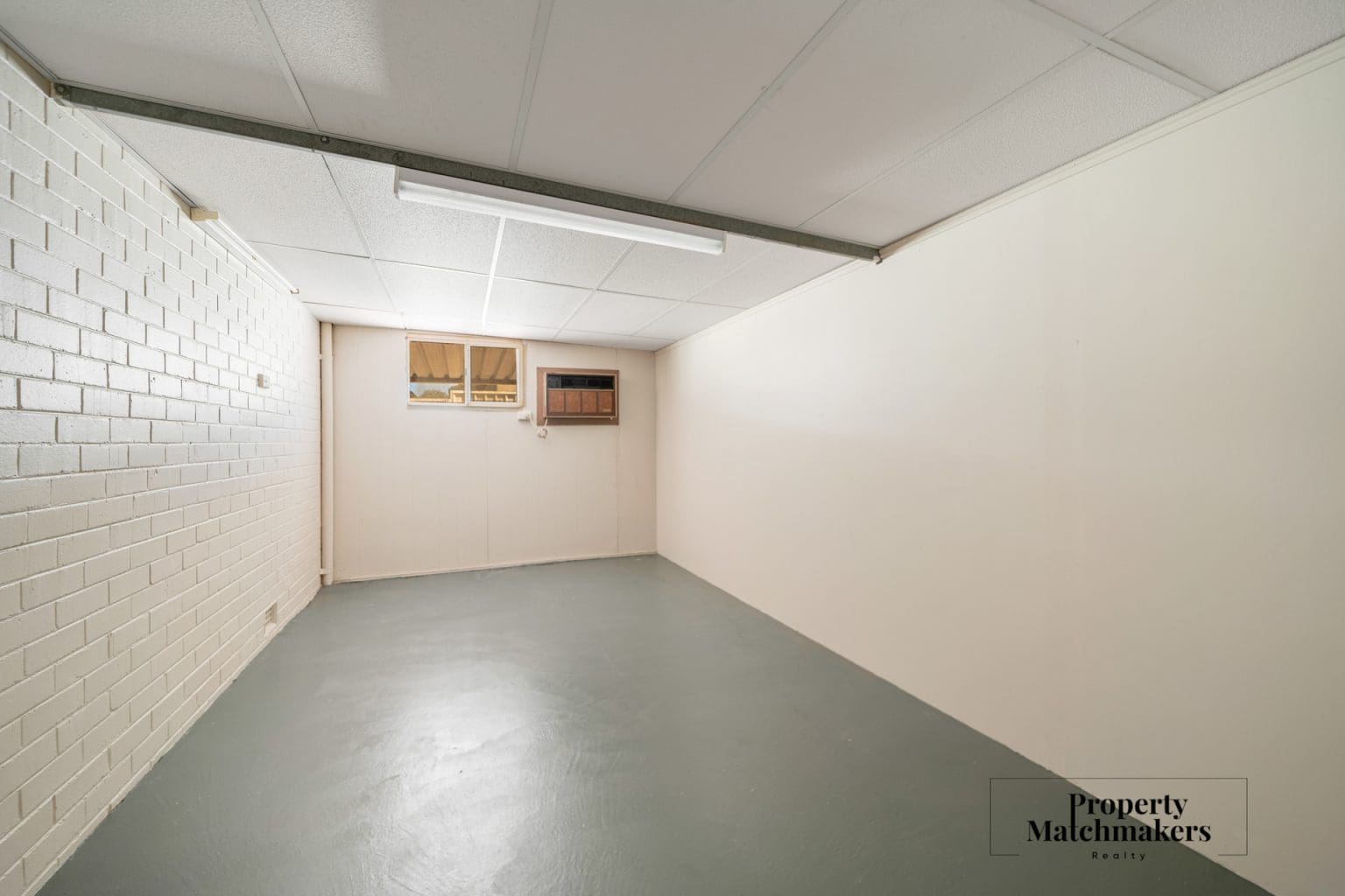 111 Arkana Road, Westminster, WA 6061 AUS