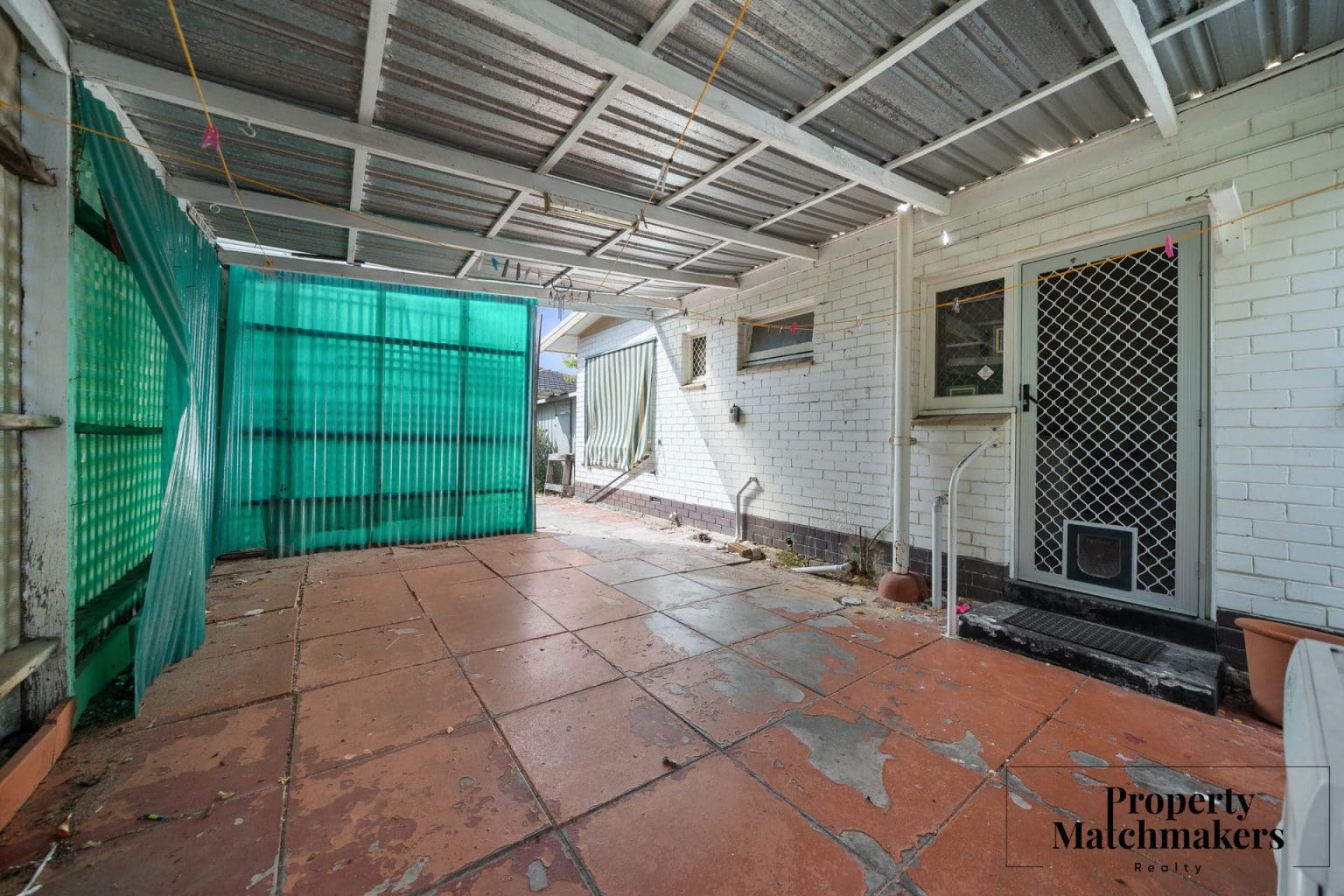 9 Napier Road, Morley, WA 6062 AUS