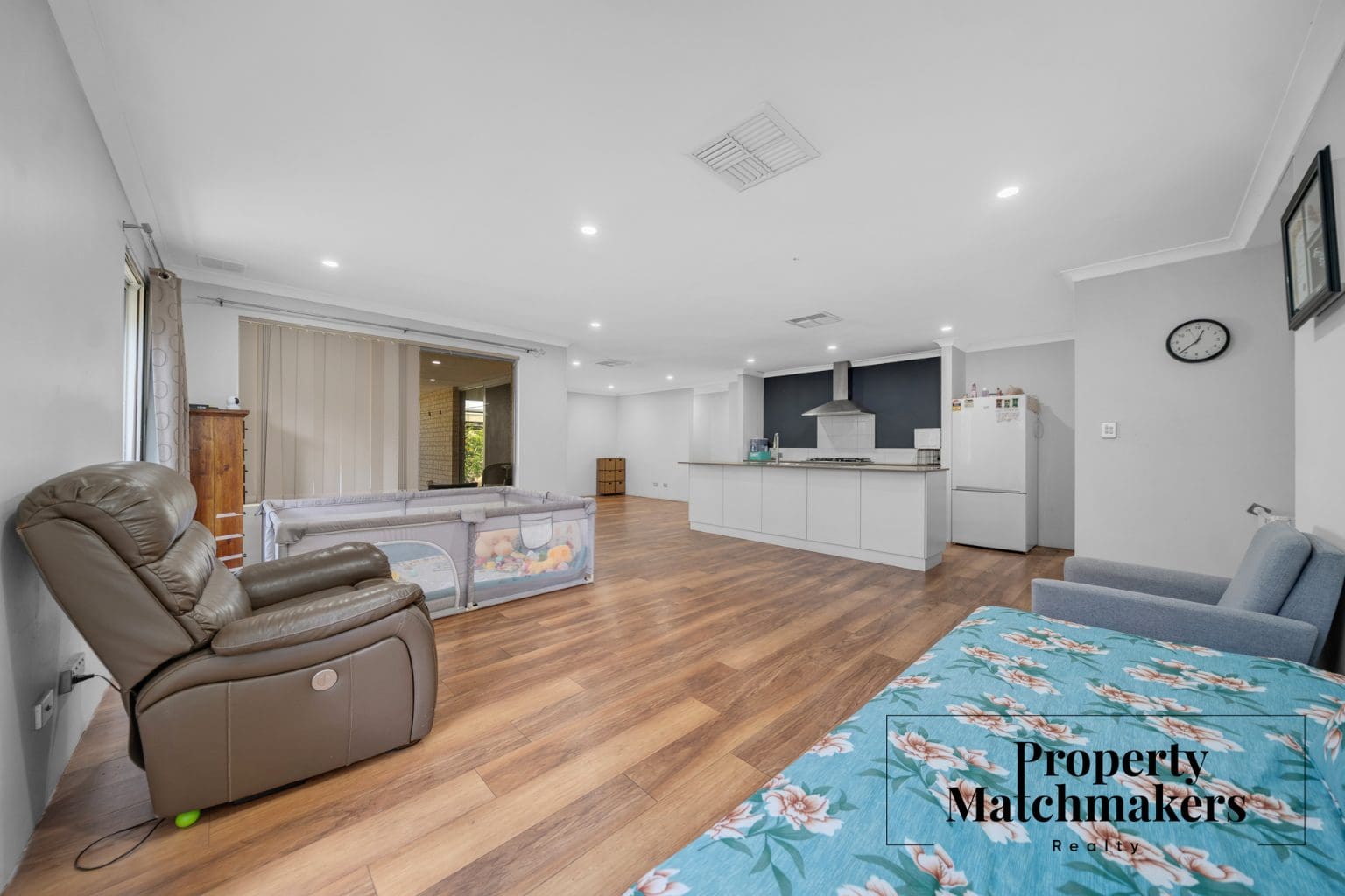 18 Sunstone Drive, Wellard, WA 6170 AUS