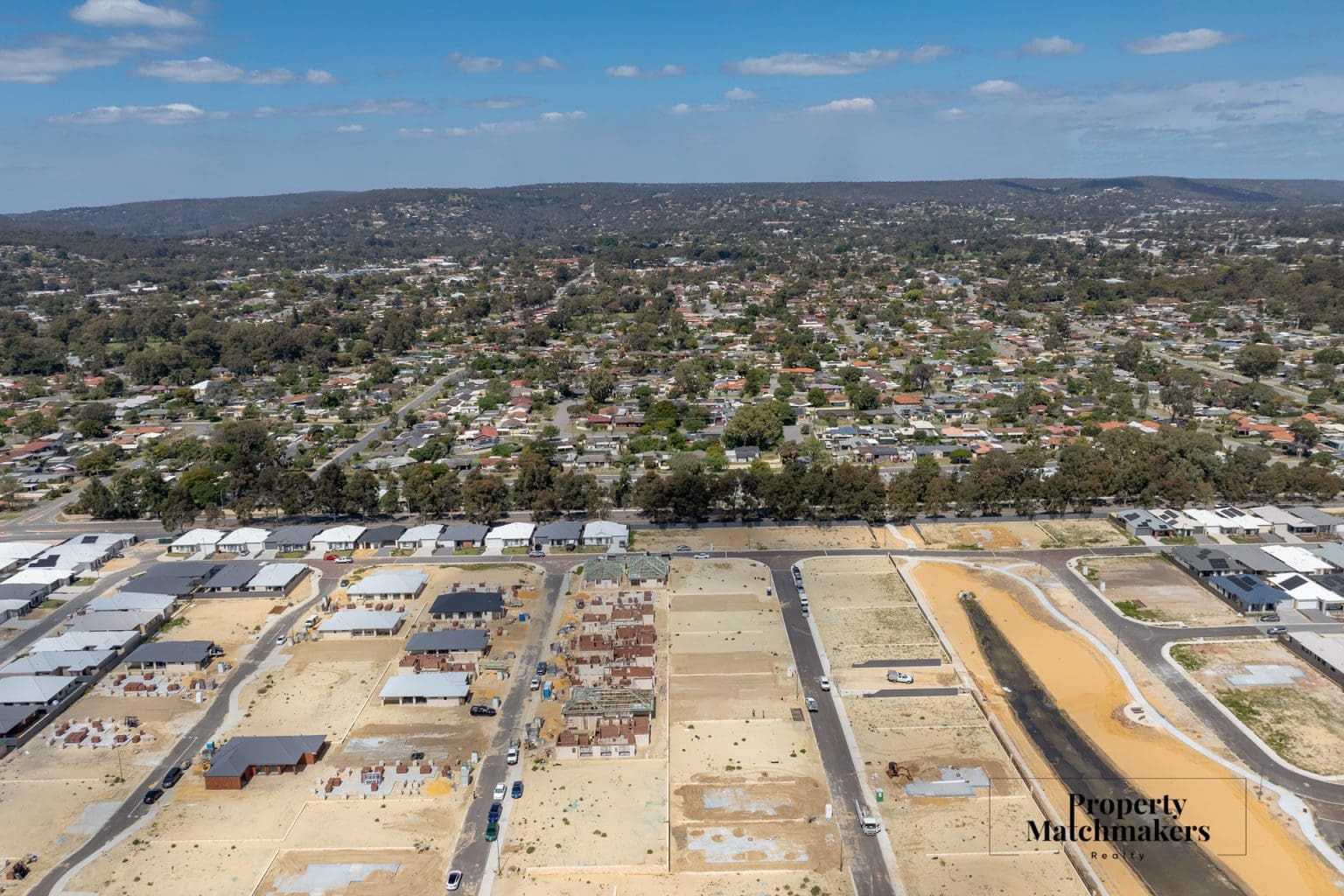 18 Angove Way, Champion Lakes, WA 6111 AUS