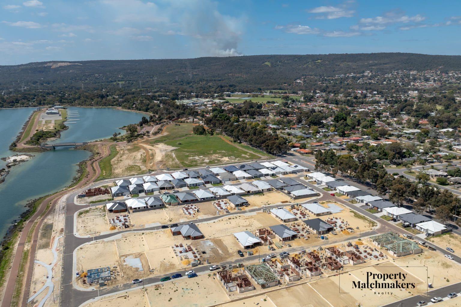 18 Angove Way, Champion Lakes, WA 6111 AUS