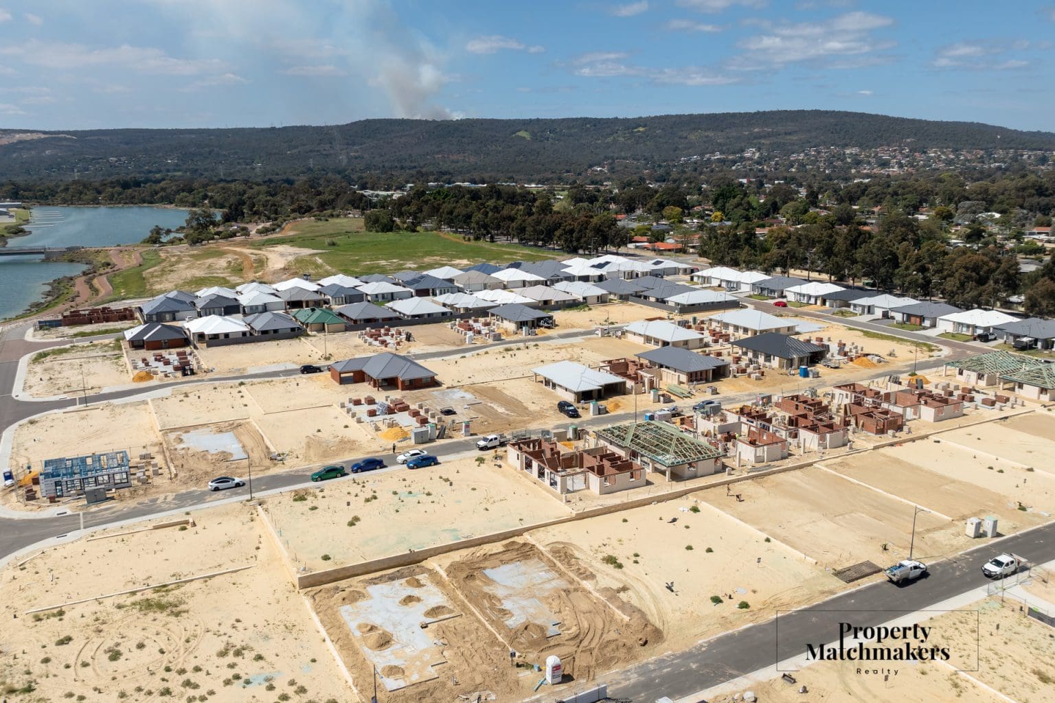 18 Angove Way, Champion Lakes, WA 6111 AUS