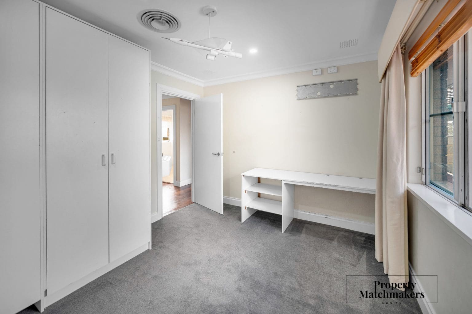 13 Verton Drive, Shelley, WA 6148 AUS