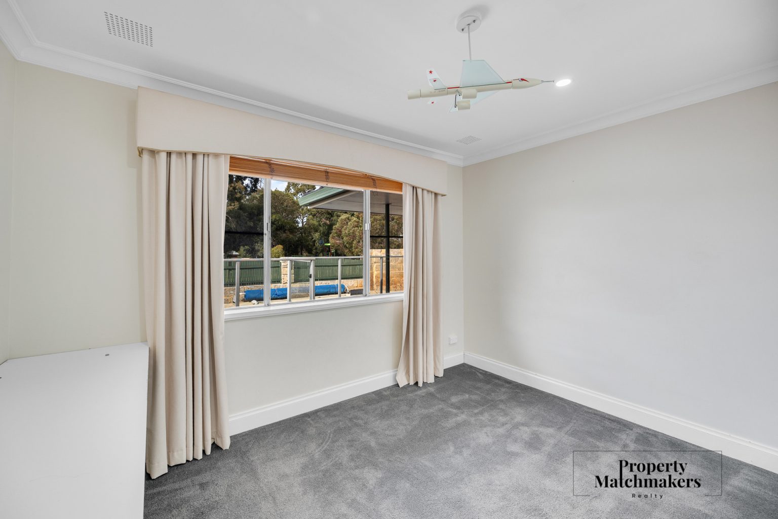 13 Verton Drive, Shelley, WA 6148 AUS