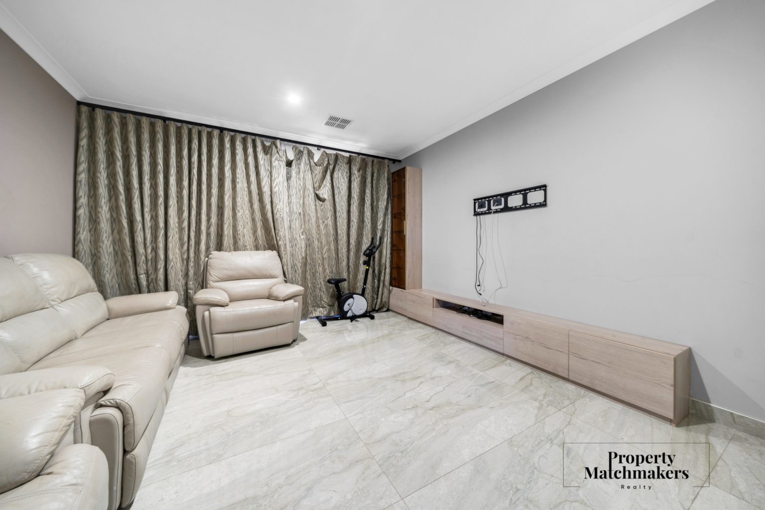 33 Meander Street, Brabham, WA 6055 AUS