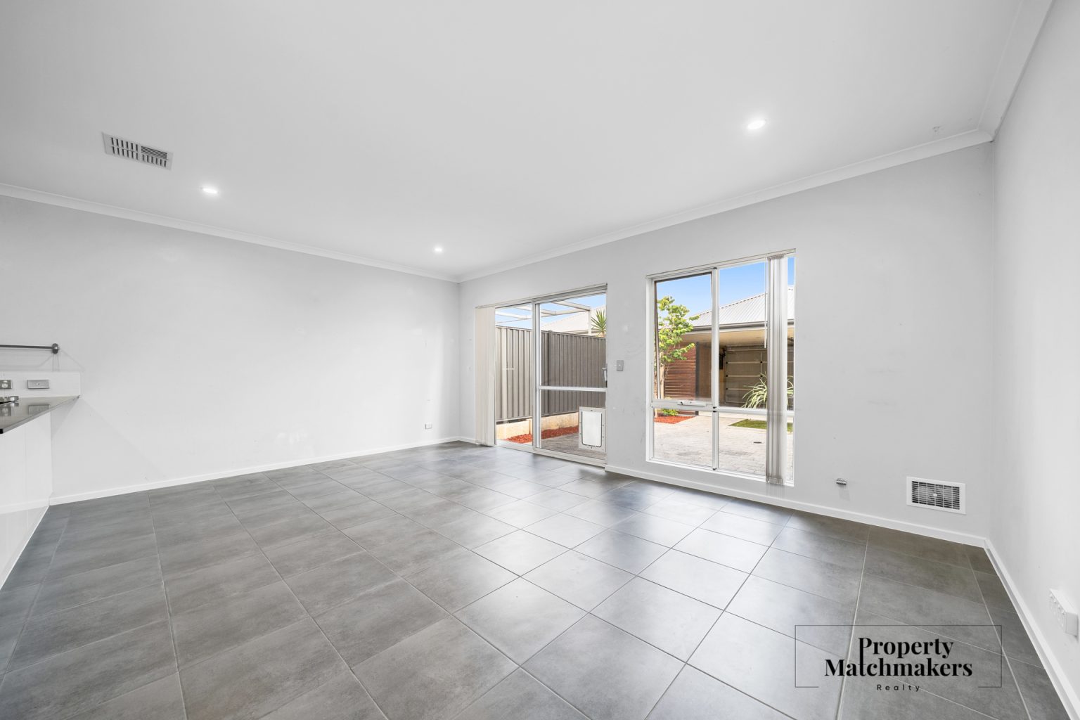 11 Suttor Street, Brabham, WA 6055 AUS