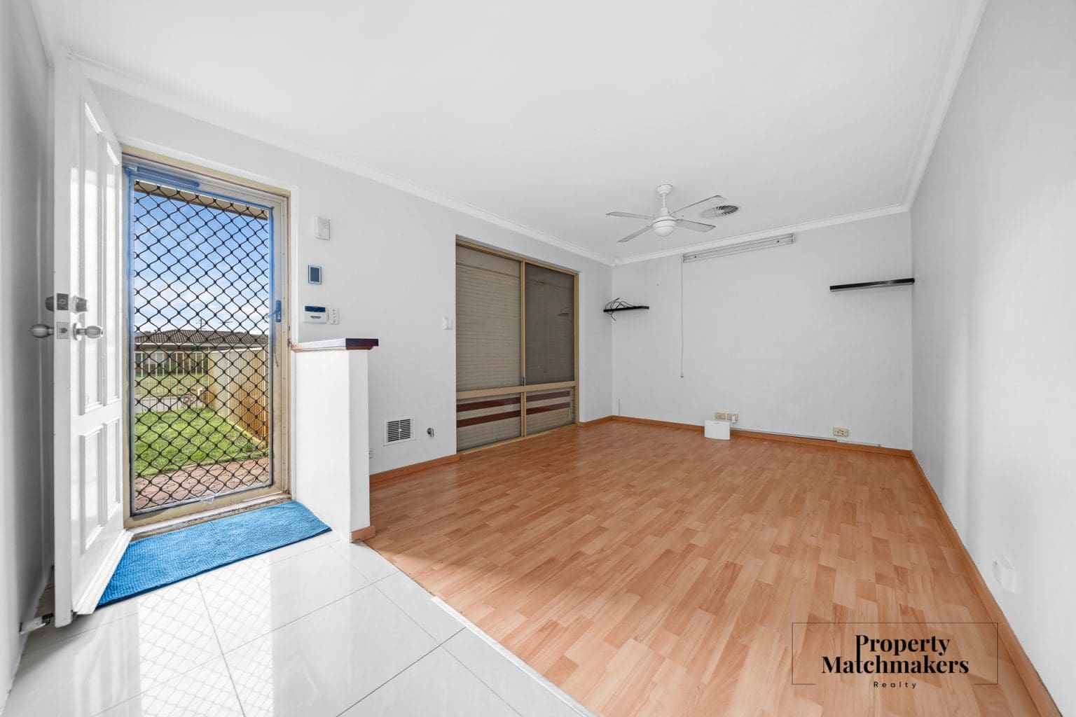 63 Swingler Way, Gosnells, WA 6110 AUS