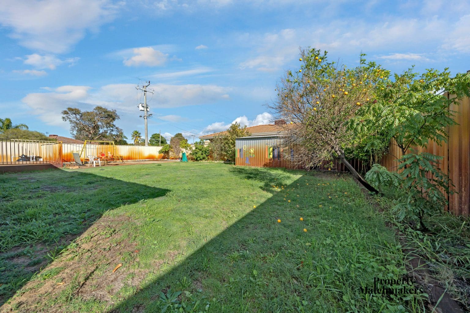 63 Swingler Way, Gosnells, WA 6110 AUS