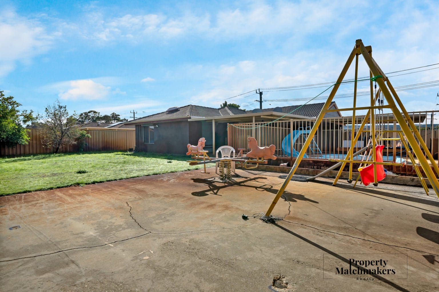 63 Swingler Way, Gosnells, WA 6110 AUS