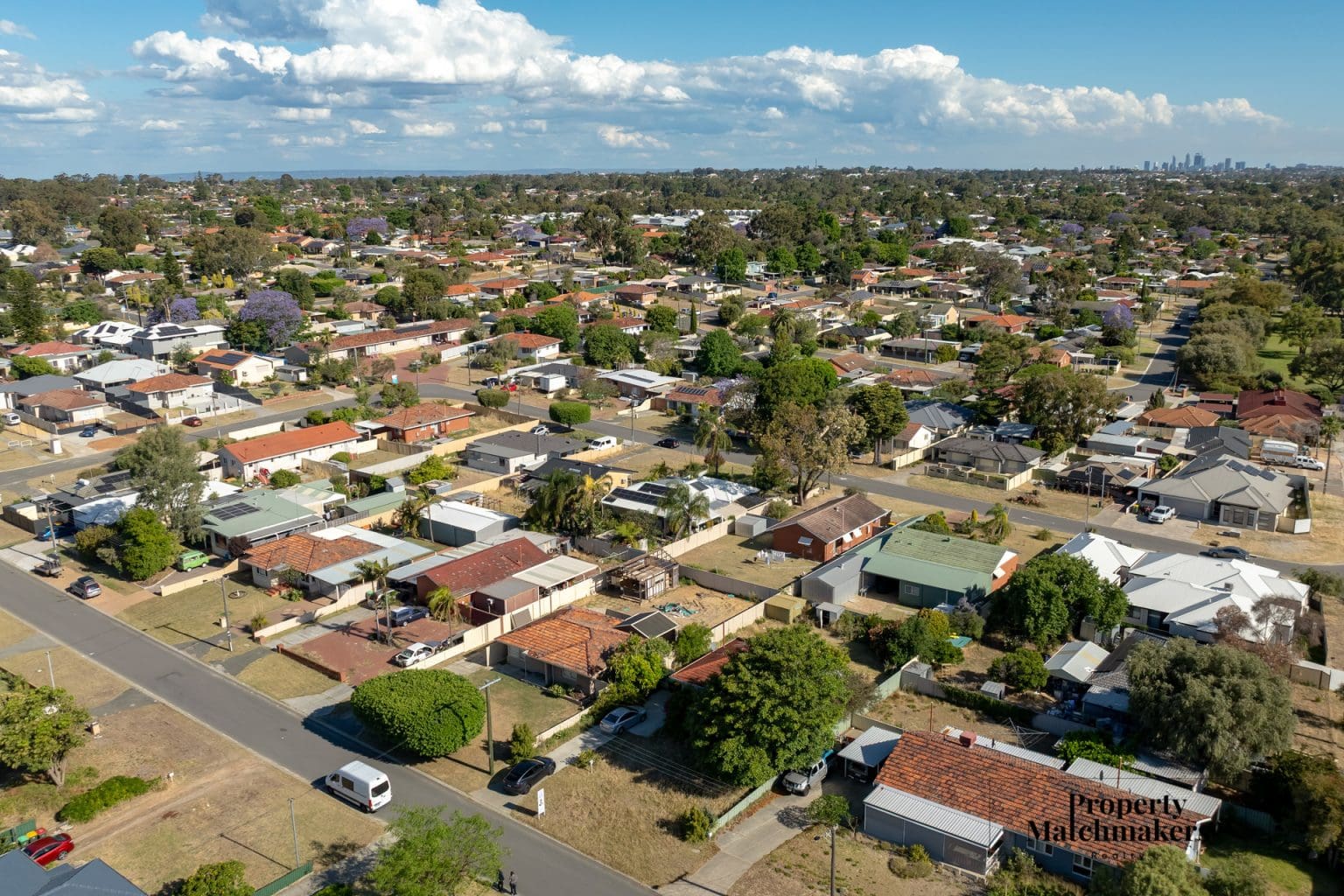 47 Keeley Way, Girrawheen, WA 6064 AUS