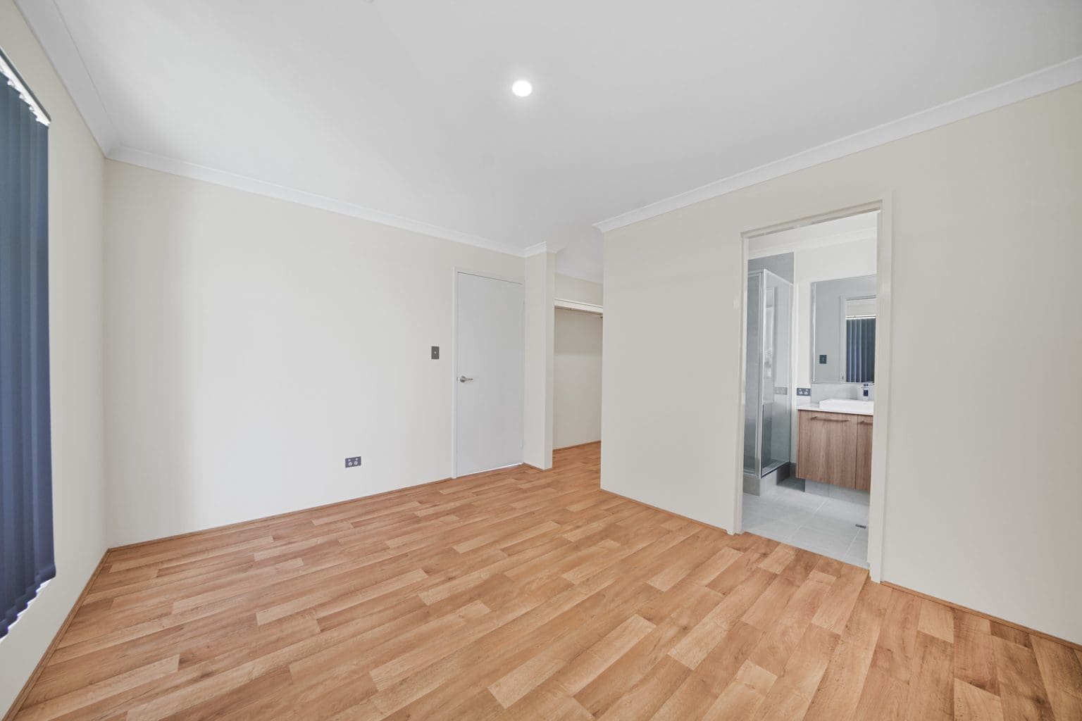 4 Currawong Loop, Treeby, WA 6164 AUS