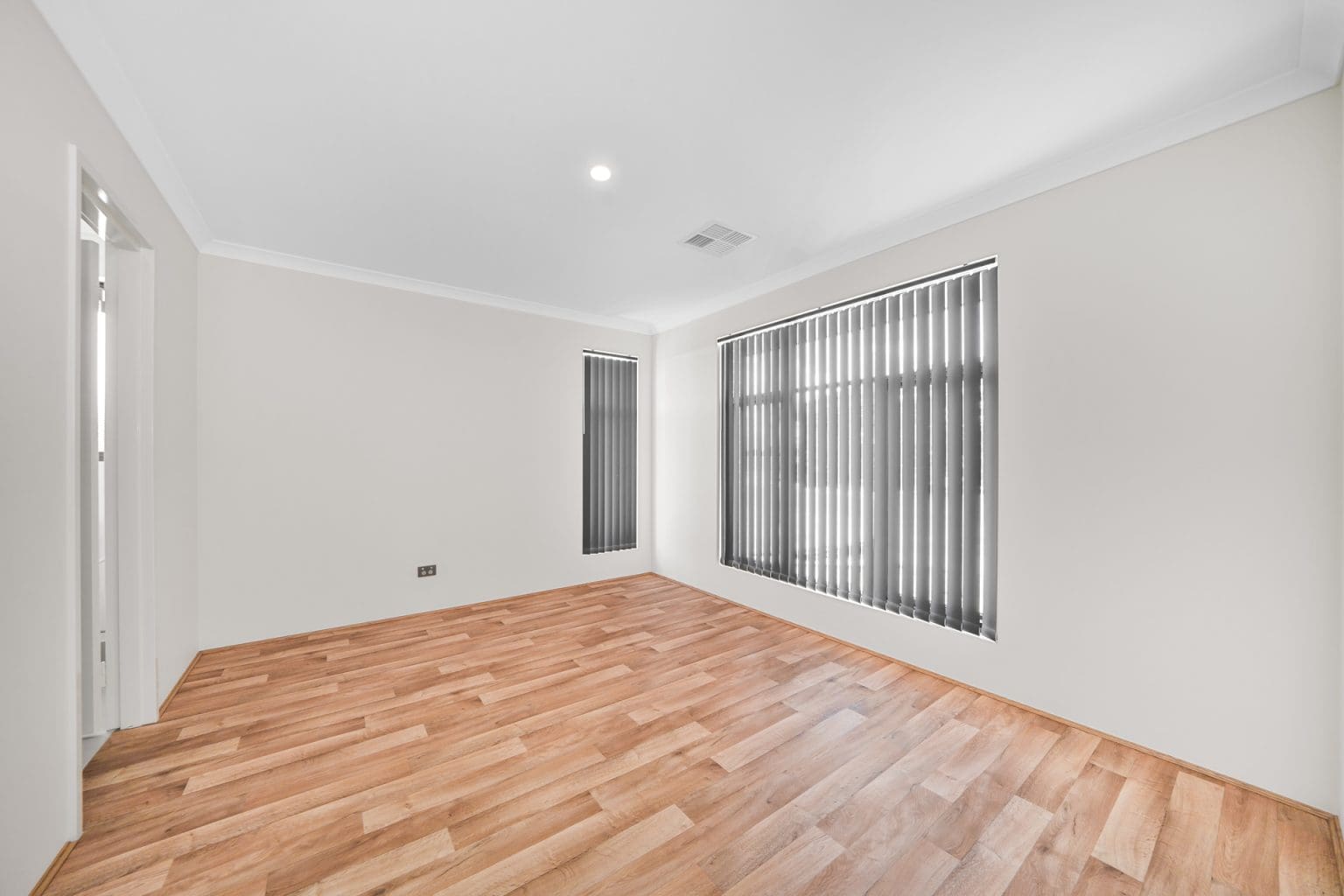 4 Currawong Loop, Treeby, WA 6164 AUS