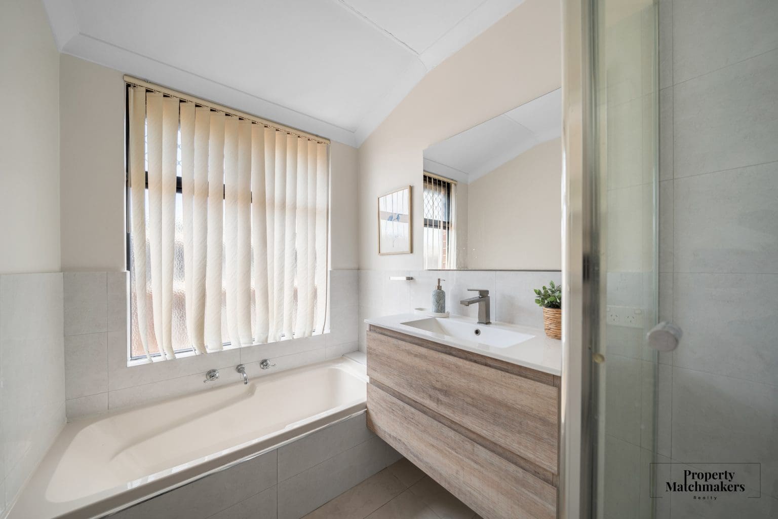 8 Pelham Lane, Henley Brook, WA 6055 AUS