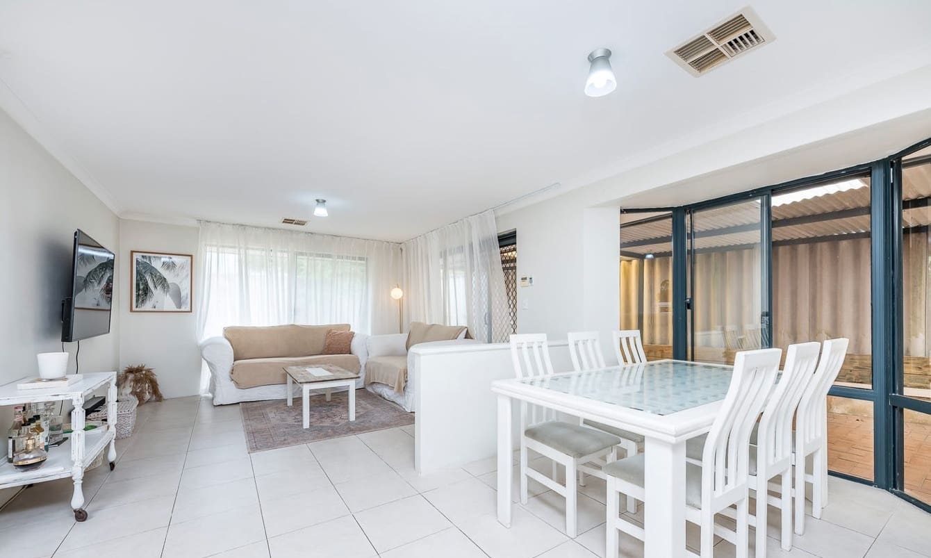 119 St Barnabas Boulevard, Quinns Rocks, WA 6030 AUS